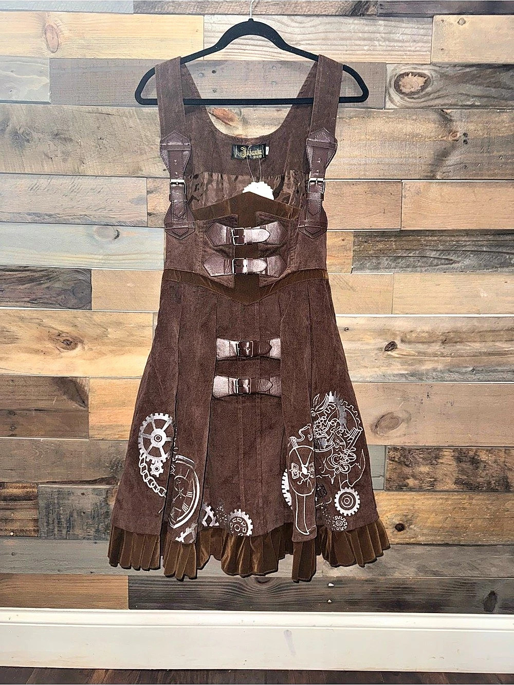 Brown Steampunk Mini Dress NWT
GREAT QUALITY